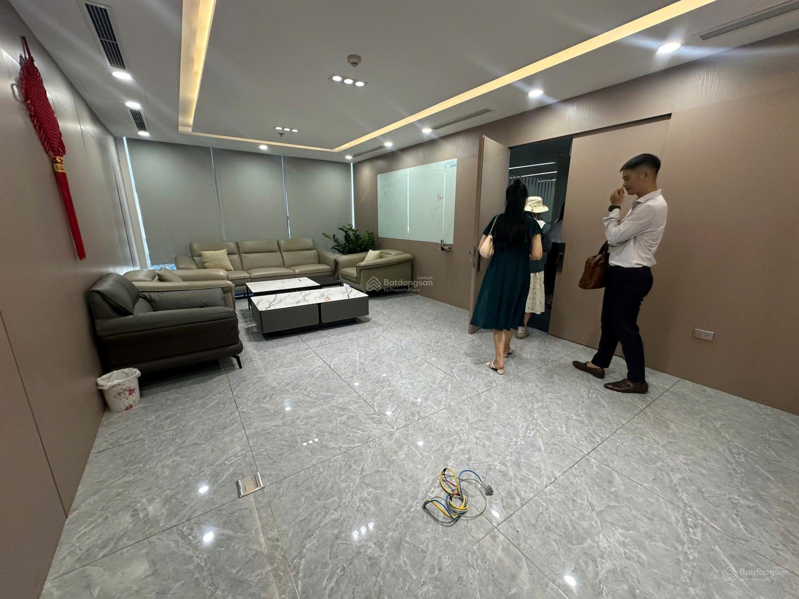 cho-thue-van-phong-vincom-nguyen-chi-thanh-3